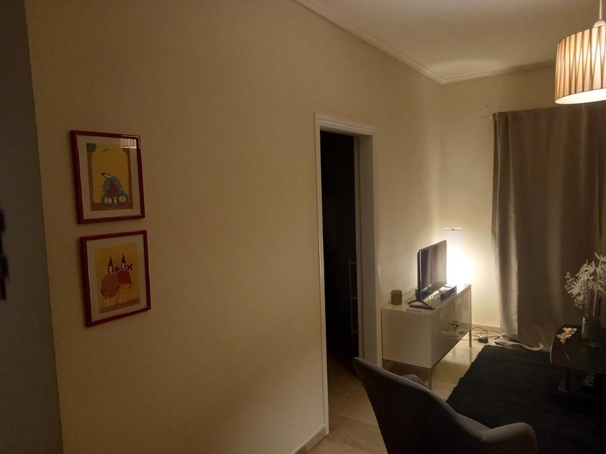 Fresh And Elegant Apartment, 9' From City Center Athene Buitenkant foto