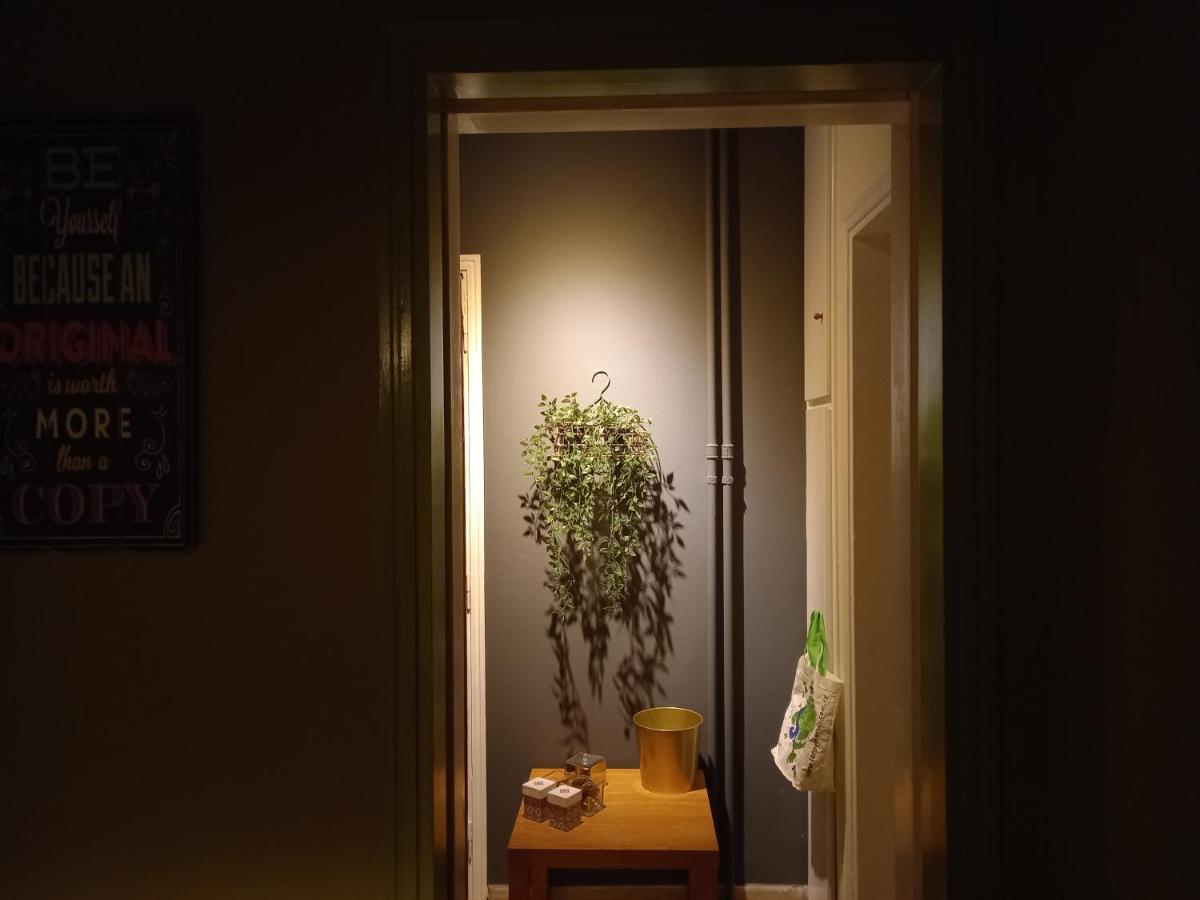 Fresh And Elegant Apartment, 9' From City Center Athene Buitenkant foto